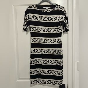 Diane Von Furstenberg 100% Silk Black Chain Dress